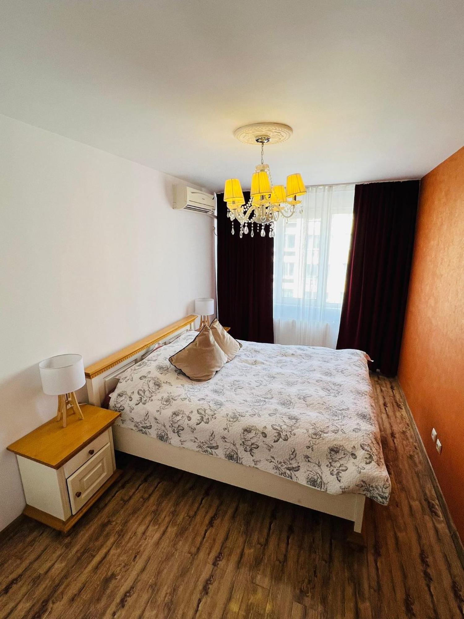 Apartamento Apartament Naty Bucarest Exterior foto